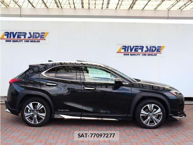 Lexus UX 2021-06 1413291-3