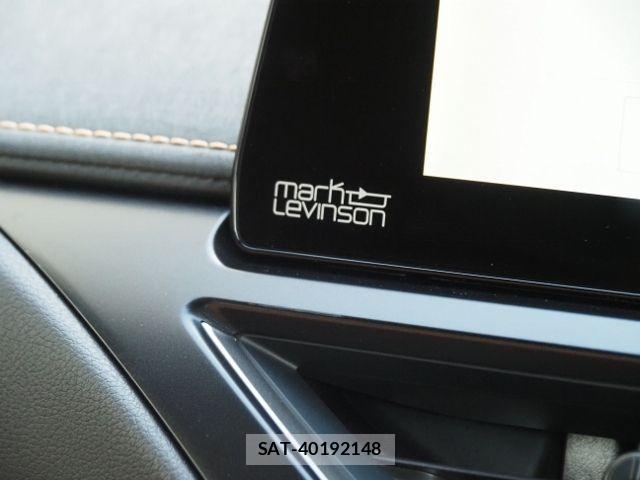 Lexus UX 2024-01 2211043-18