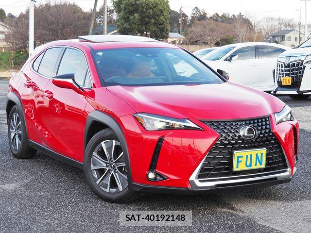 Lexus UX 2024-01 2211043-2