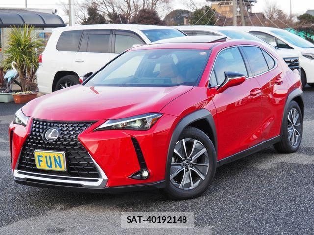Lexus UX 2024-01 2211043-3