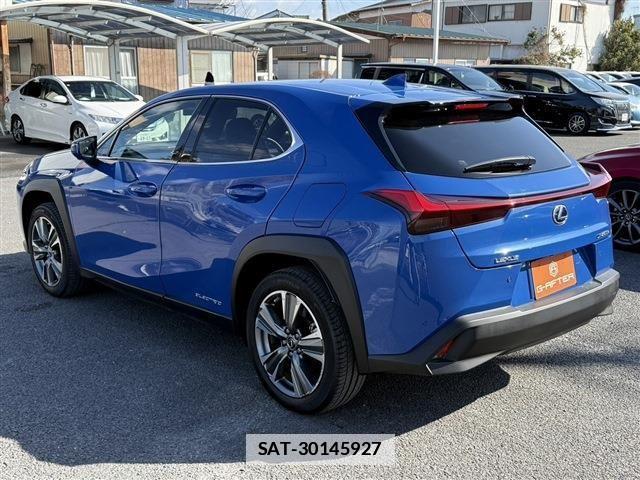 Lexus UX 2021-06 2963204-22