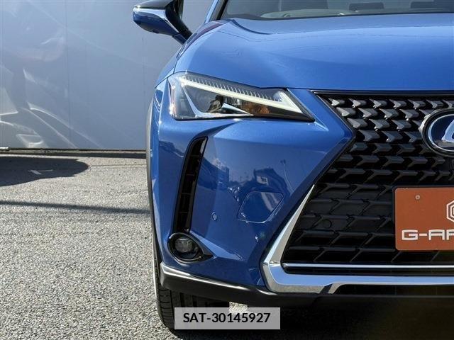 Lexus UX 2021-06 2963204-26