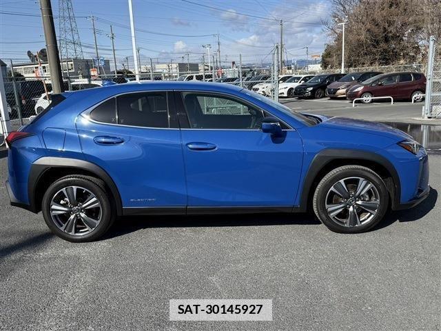 Lexus UX 2021-06 2963204-8
