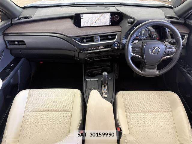 Lexus UX 2021-03 3907308-2
