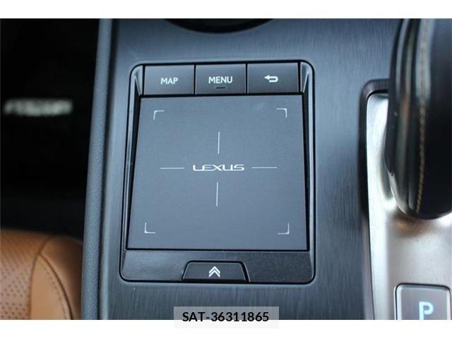 Lexus UX 2021-06 4044850-19