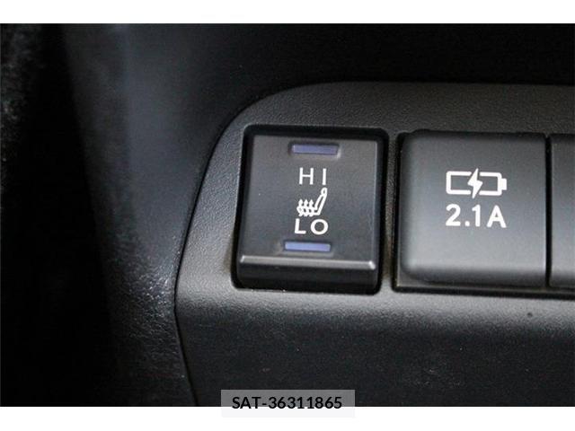Lexus UX 2021-06 4044850-22