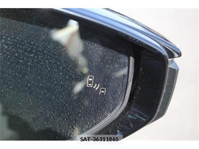 Lexus UX 2021-06 4044850-7