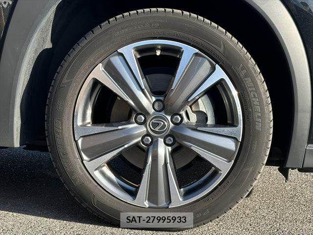 Lexus UX 2021-05 4421940-12