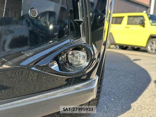 Lexus UX 2021-05 4421940-22