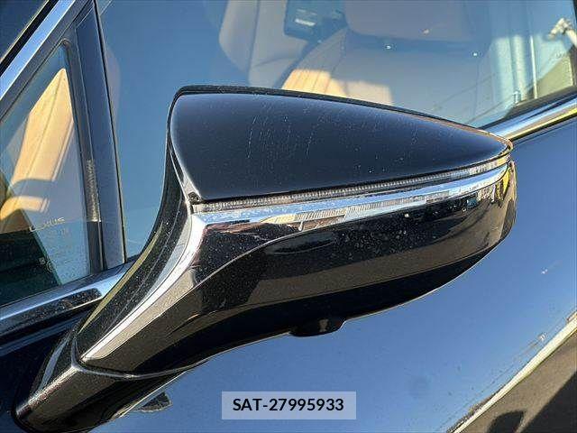 Lexus UX 2021-05 4421940-24