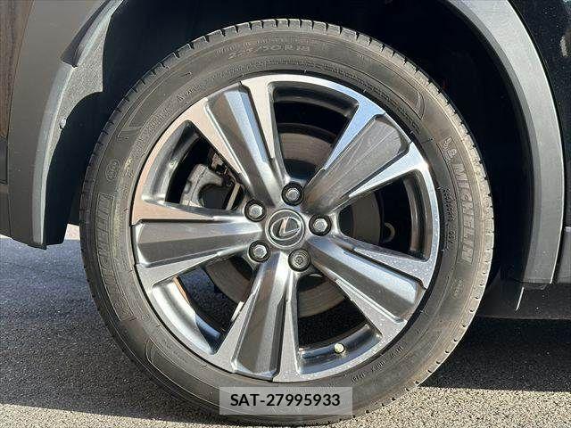 Lexus UX 2021-05 4421940-26