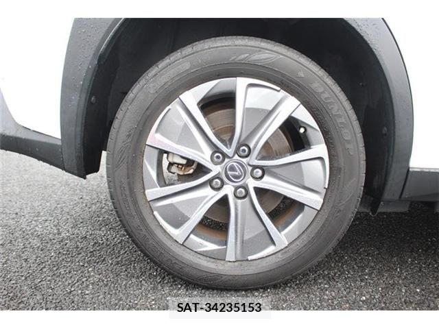 Lexus UX 2022-02 4965271-15