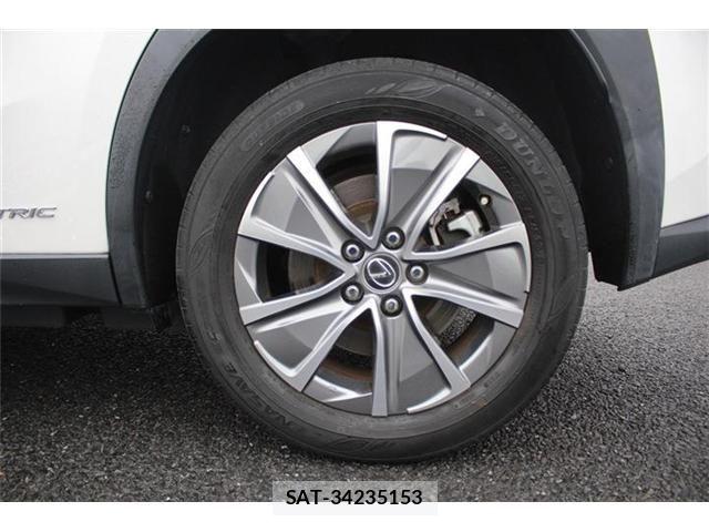 Lexus UX 2022-02 4965271-16
