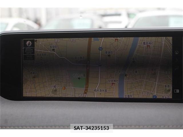 Lexus UX 2022-02 4965271-2