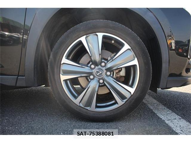 Lexus UX 2021-08 4965275-14