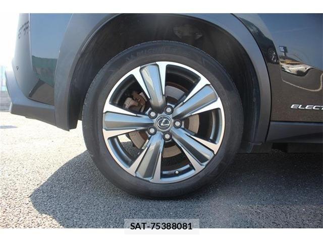 Lexus UX 2021-08 4965275-17