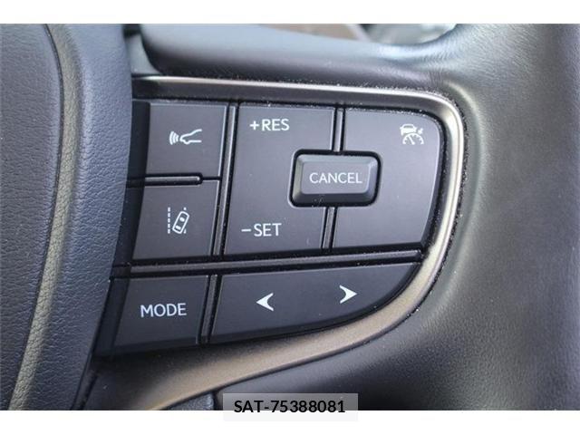 Lexus UX 2021-08 4965275-5