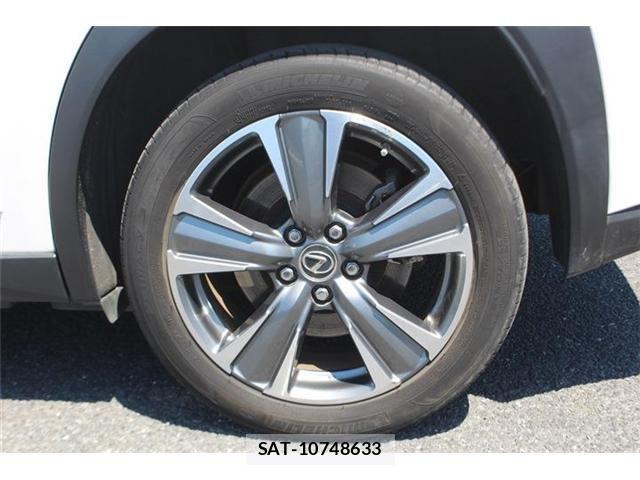 Lexus UX 2021-06 6752274-17