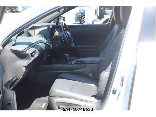 Lexus UX 2021-06 6752274-23