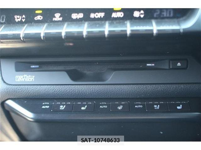 Lexus UX 2021-06 6752274-4
