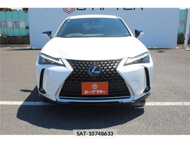 Lexus UX 2021-06 6752274-8