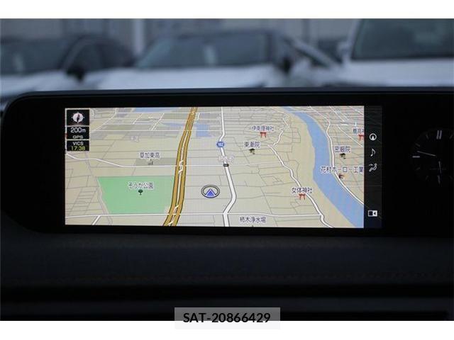 Lexus UX 2021-10 7059336-1