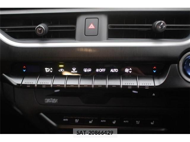 Lexus UX 2021-10 7059336-26