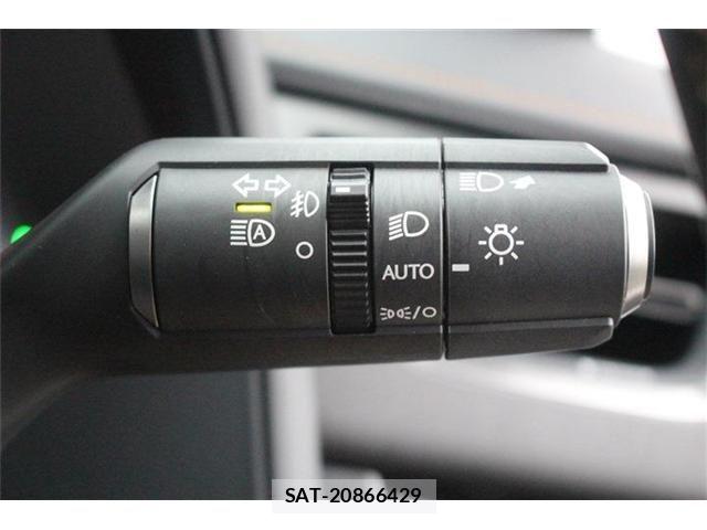 Lexus UX 2021-10 7059336-6