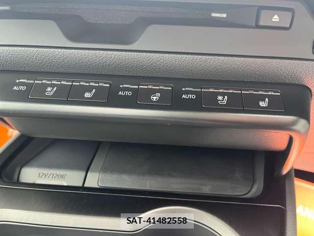 Lexus UX 2021-06 7358588-5