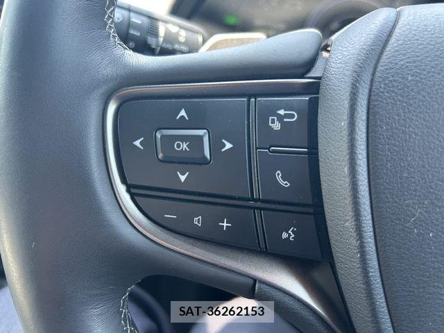 Lexus UX 2021-07 7786675-11