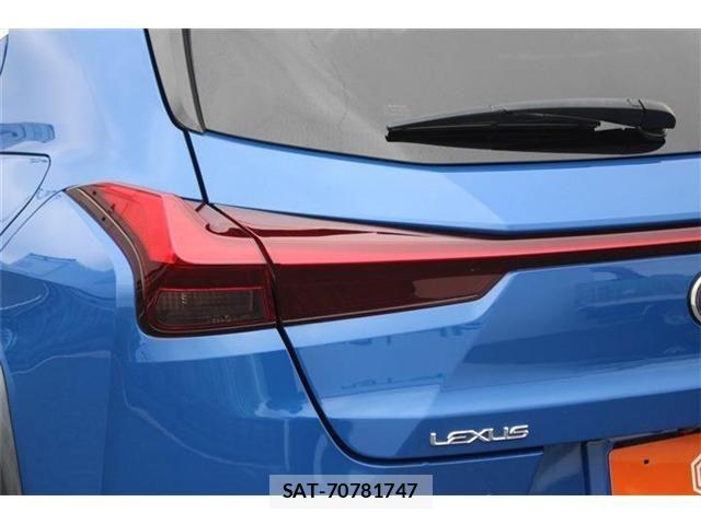 Lexus UX 2021-02 7786672-15