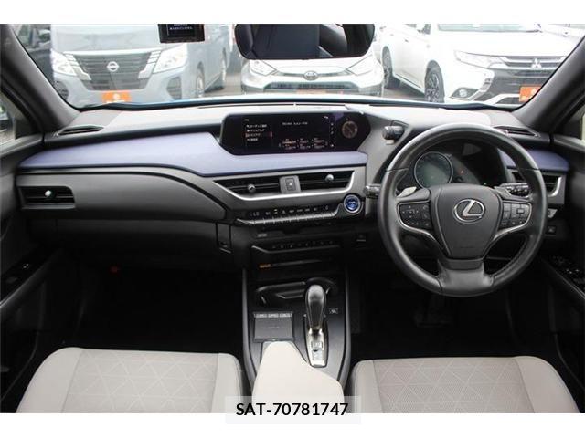 Lexus UX 2021-02 7786672-23