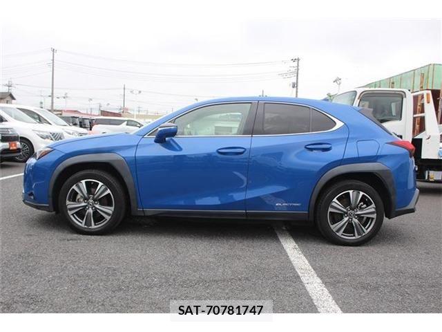 Lexus UX 2021-02 7786672-7