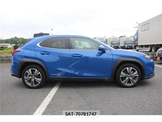 Lexus UX 2021-02 7786672-8