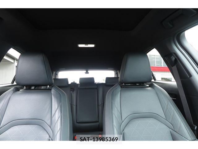 Lexus UX 2022-04 7877481-14