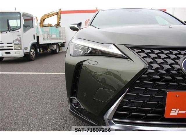 Lexus UX 2022-03 8036513-12