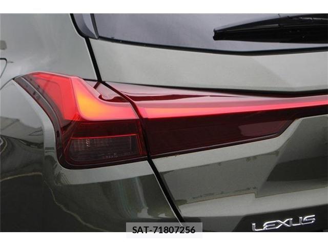 Lexus UX 2022-03 8036513-13