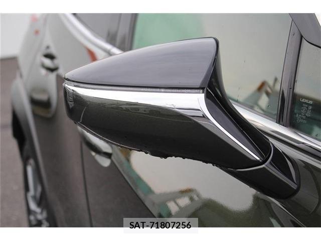 Lexus UX 2022-03 8036513-14
