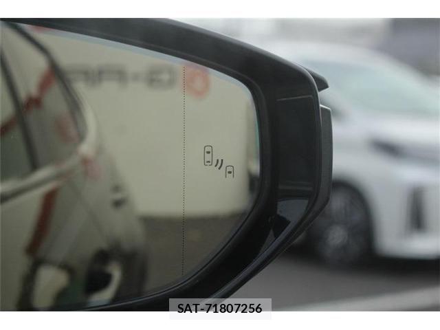 Lexus UX 2022-03 8036513-15