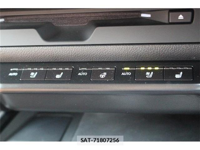 Lexus UX 2022-03 8036513-24