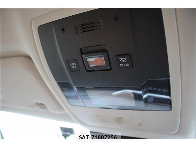 Lexus UX 2022-03 8036513-27