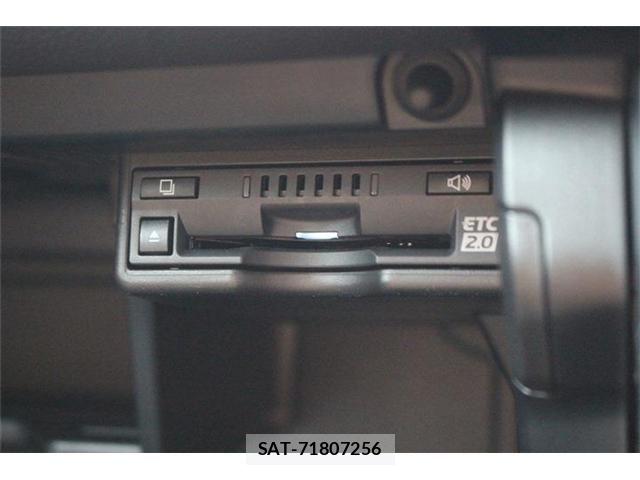 Lexus UX 2022-03 8036513-5