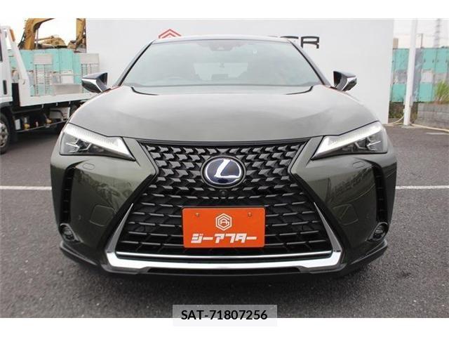 Lexus UX 2022-03 8036513-7
