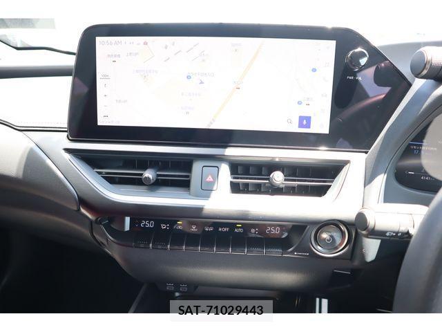 Lexus UX 2024-07 1016628-13