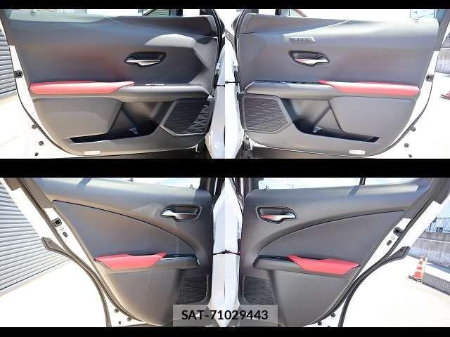 Lexus UX 2024-07 1016628-25