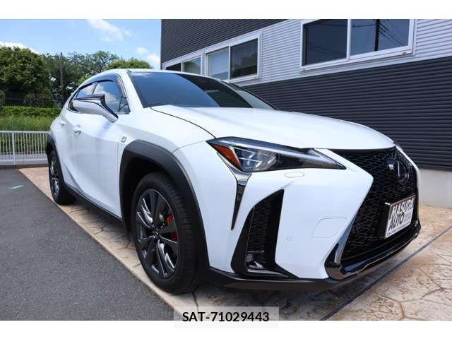 Lexus UX 2024-07 1016628-2