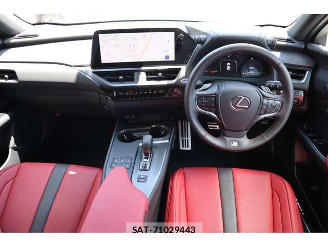 Lexus UX 2024-07 1016628-7