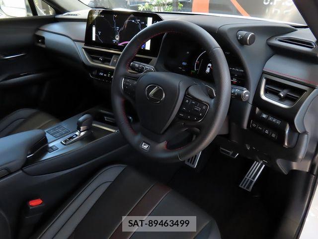 Lexus UX 2025-01 5871280-13