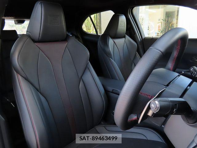 Lexus UX 2025-01 5871280-14