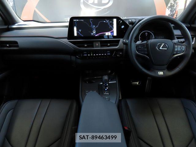 Lexus UX 2025-01 5871280-2